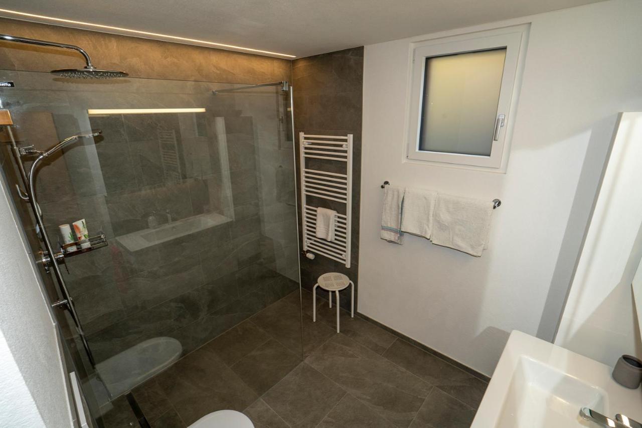 Chasa Nogler - Ferienwohnung Ramosch Exterior photo